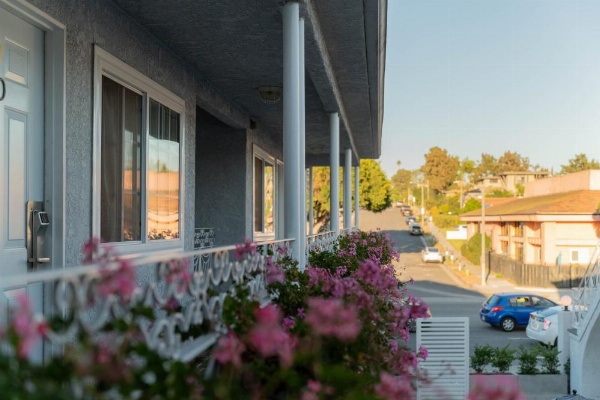 Ocean Park Inn image 16